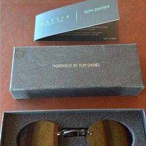 Black Sunglasses with Modern Metal Frame